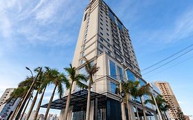 Tri Hotel Premium
